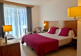 Hotel Calasanz has Balcony rooms