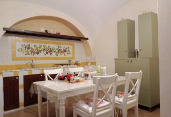 Creta Rossa has Balcony rooms