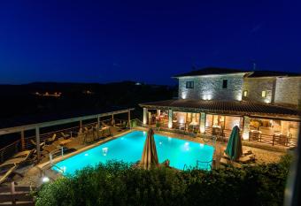 Bacchus has rooms with a private hot tub