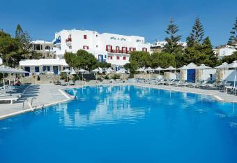Kamari Hotel has Balcony rooms