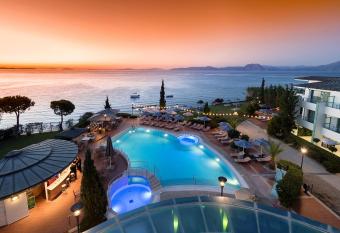 Poseidon Palace has Balcony rooms