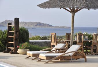 Anemoi Resort has Balcony rooms