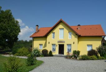 Pensiunea Arpasel has Balcony rooms