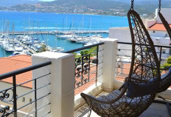 Mantraki Hotel Apartments has Balcony rooms