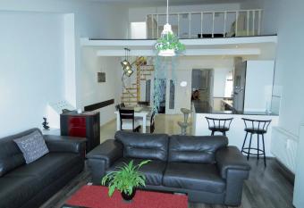 Apartment Zara has Balcony rooms