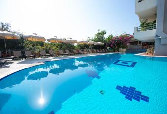 Saga Hotel allows 18 year olds to book a room