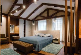 Petrani Nivki allows 18 year olds to book a room