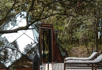 Le mas cabanids has Balcony rooms