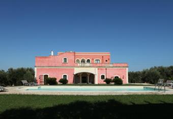 Villa Pardonise- Puglia-Salento-Casa vacanze has Balcony rooms