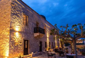 Guesthouse Kellia allows 18 year olds to book a room