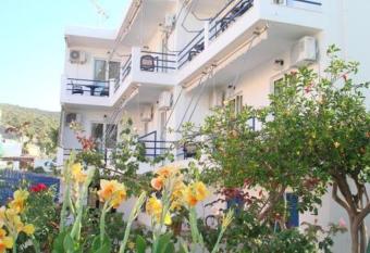 Akrogiali has Balcony rooms