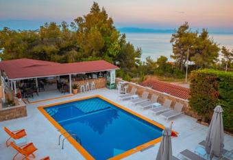 Maya Bay has Balcony rooms