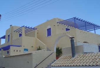 Sylvia Studios has Balcony rooms