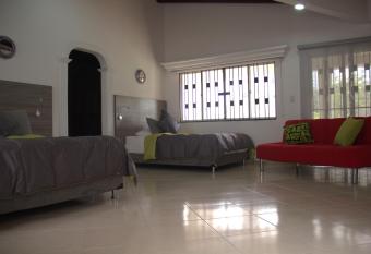 HOTEL Premium House allows 18 year olds to book a room