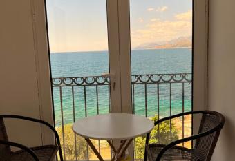 Apartments Stuart has Balcony rooms