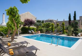 Arcus Suites has Balcony rooms