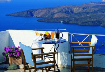 Theoxenia Caldera Hotel allows 18 year olds to book a room