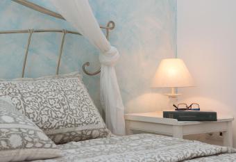 9 Muses Naxos Beach hotel has Balcony rooms