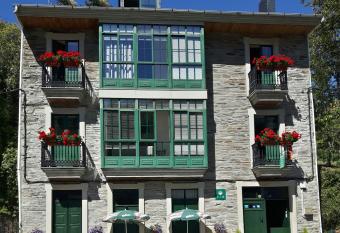 Casa Licerio allows 18 year olds to book a room