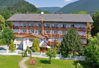 Wellnesshotel Paradiesquelle has Balcony rooms