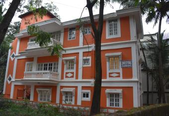 SkyView Villa has Balcony rooms