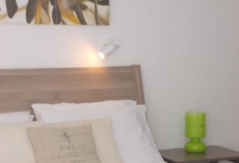 Matina Hotel has Balcony rooms