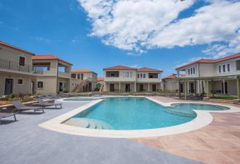 Imathoessa has Balcony rooms