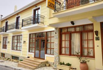 Castri Hotel allows 18 year olds to book a room