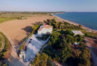 Harmony Hotel has Balcony rooms