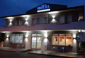 Hotel Marco Effe allows 18 year olds to book a room