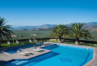 Chrissa Camping Rooms & Bungalows has Balcony rooms