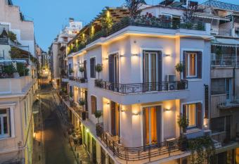 Kimon Hotel Athens allows 18 year olds to book a room