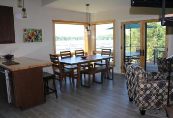 Lakeshore Vermont has Balcony rooms