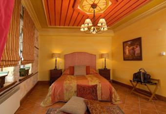 Emotions Country Resort has Balcony rooms