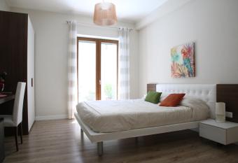 Sorrento Coast Suites B&B has Balcony rooms