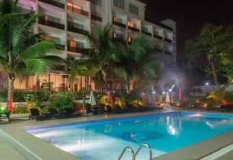 Hotel Olympic Palace allows 18 year olds to book a room