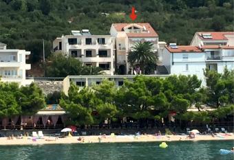 Villa Nora has Balcony rooms