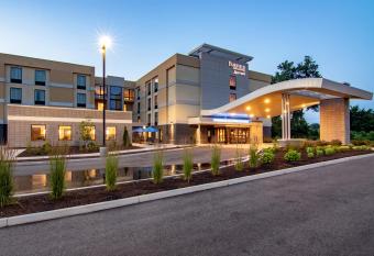 Fairfield Inn & Suites by Marriott Springfield Holyoke allows 18 year olds to book a room
