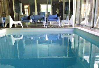 Les R  veries has Balcony rooms