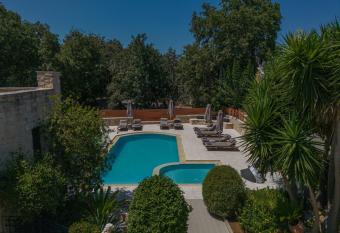 Villa Kalliopi has Balcony rooms