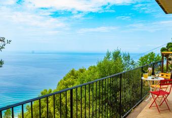 Castellabate Apartments Casa Cardone has Balcony rooms