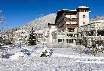 Romantik Hotel Post has Balcony rooms