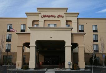 Hampton Inn Pendleton allows 18 year olds to book a room