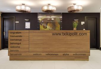 Pensi  n Txiki Polit allows 18 year olds to book a room