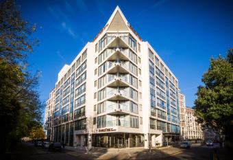 DoubleTree by Hilton London Kingston Upon Thames has Balcony rooms