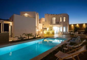 Anemomiloi Andros Boutique Hotel has Balcony rooms