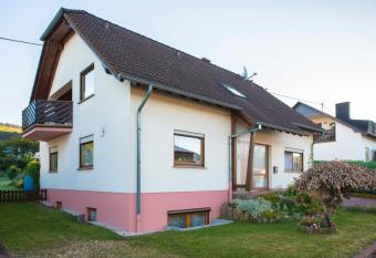 Haus Elfriede has Balcony rooms