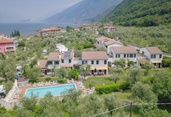 Residence Hotel Alesi has Balcony rooms