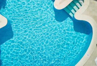 Prinsotel Mal Pas allows 18 year olds to book a room