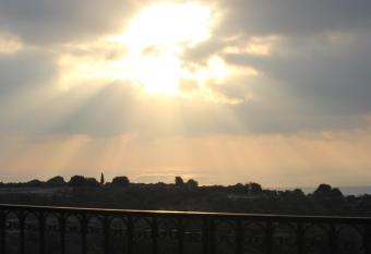 Benichuta allows 18 year olds to book a room